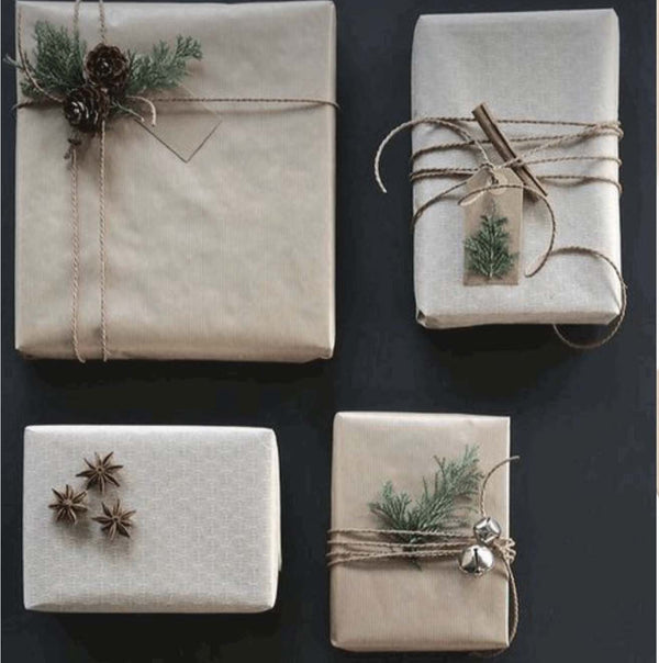 4 regalos de navidad decorados